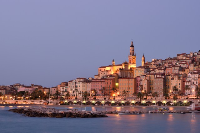 DX55-200mm_4-56G_VR_II_02_YP_0005_WEB